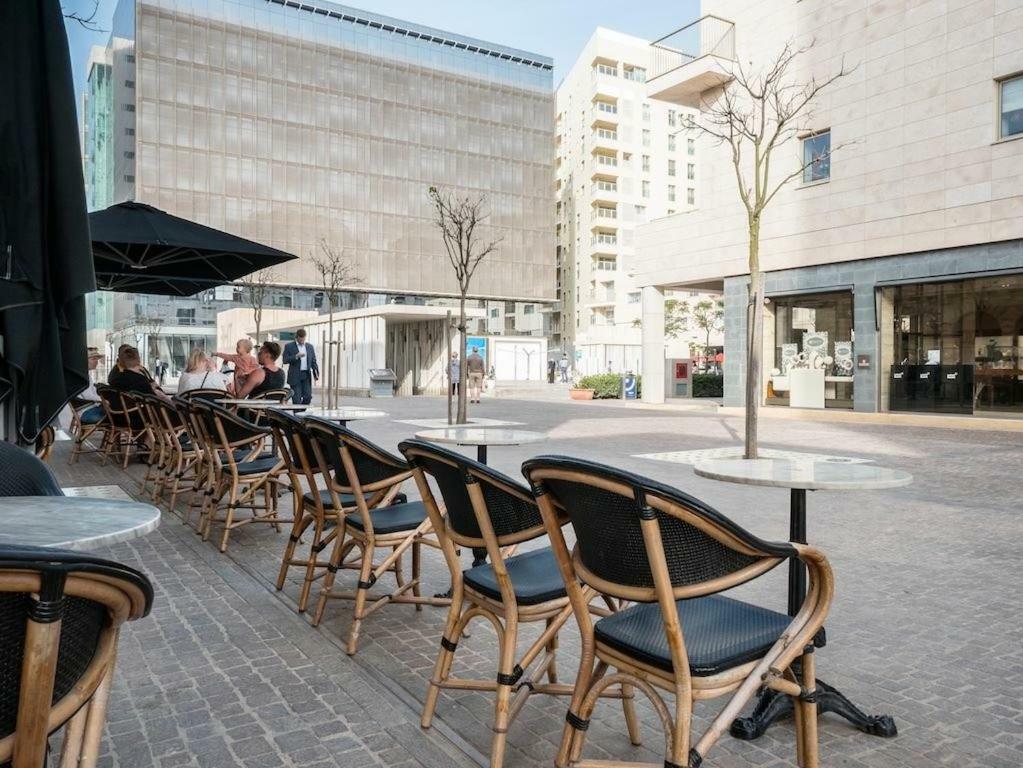 Ferienwohnung Cosy 1Br Penthouse With Terrace, Great Location Gzira Exterior foto