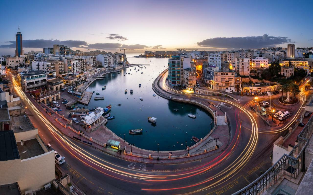 Ferienwohnung Cosy 1Br Penthouse With Terrace, Great Location Gzira Exterior foto